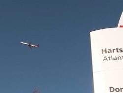 **”Smoke Smell Sparks Plane Train Removal at Hartsfield-Jackson Airport, Officials Confirm”** **”Smoke Smell Sparks Plane Train Removal at Hartsfield-Jackson Airport, Officials Confirm”**