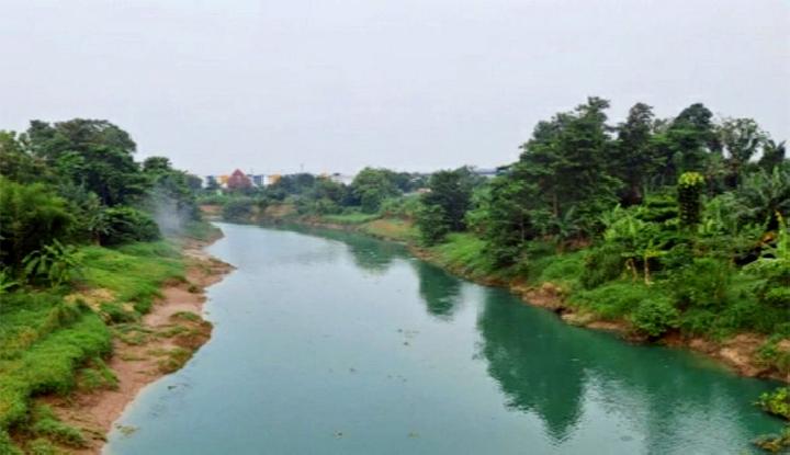 **Warna Biru dan Merah di Sungai Citarum, Citeureup, dan Silayar Ungkapkan Pencemaran yang Mengkhawatirkan**