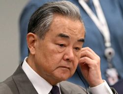 China’s Top Diplomat Seeks Stronger European Ties Amid Global Turmoil China’s Top Diplomat Seeks Stronger European Ties Amid Global Turmoil