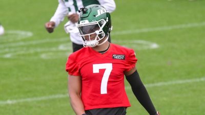 Justin Fields’ Mind-Blowing Stat That Has Jets Fans Hyped