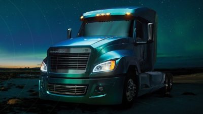Cummins Tests Hydrogen-Powered Engine in Popular Semi-Truck