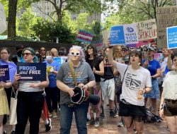 Thousands Protest UPMC’s Ban on Gender-Affirming Youth Care Thousands Protest UPMC’s Ban on Gender-Affirming Youth Care
