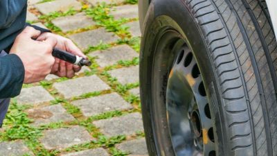 Why You Shouldn’t Grease Lug Nuts (But Mechanics Still Do)
