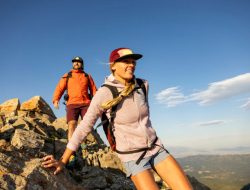 Love Beyond the Trail: It’s Perfectly Fine to Date Someone Who Doesn’t Hike