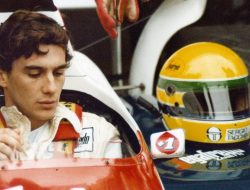 7 Film & Serial Dokumenter F1 Terbaik: Kehidupan Senna hingga Schumacher 7 Film & Serial Dokumenter F1 Terbaik: Kehidupan Senna hingga Schumacher