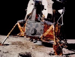 5 Fakta Menghebohkan tentang Big Bertha, Batu Bumi yang Tersesat di Bulan