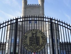 Illinois Students Gain Direct College Admission Path Under New Law
