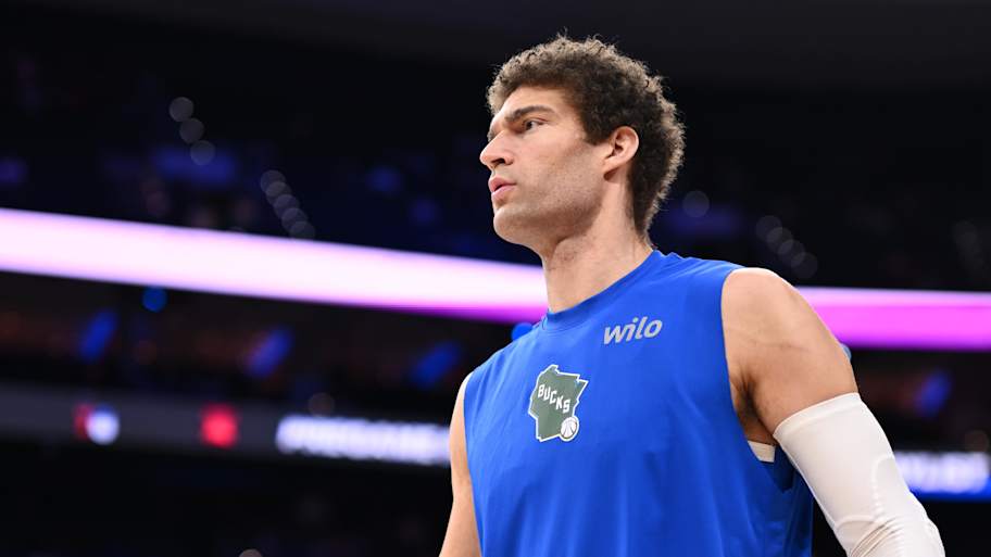 Breaking: Clippers Snag Ex-Lakers & Bucks Center with Two-Year Contract