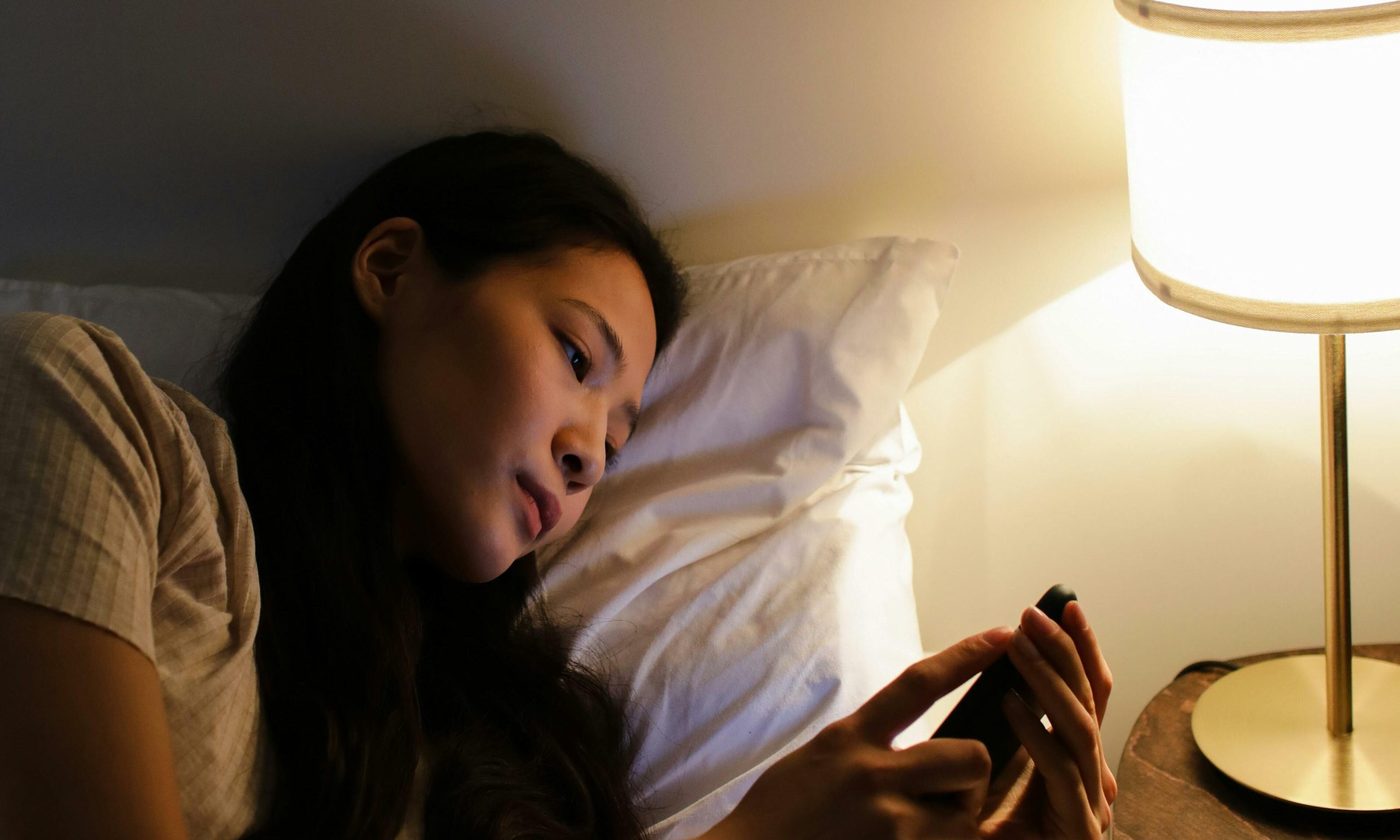 Night Owl Risk: How Late-Night Habits Harm Your Kidneys