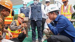 Menarik dan singkat, berikut adalah rephrasing dari judul tersebut dalam Bahasa Indonesia:

**”Hanif Faisol: Cerobong Asap di Bekasi Jadi Sumber Emisi Utama”**

Jika ingin nuansa yang lebih menarik perhatian:

**”Cerobong Asap di Bekasi Diungkap Hanif Faisol sebagai Sumber Emisi Andalan”**

Atau versi yang lebih tajam:

**”Menteri LHK: Cerobong Asap di Bekasi Jadi Penyumbang Emisi Terbesar”**

Silakan pilih atau beri tahu jika ingin disesuaikan dengan gaya tertentu (formal, media massa, medsos, dll).