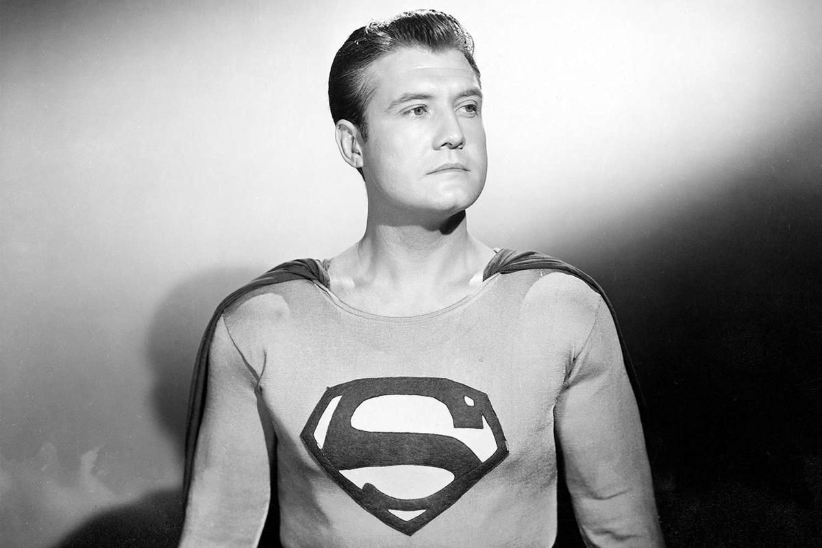Sejarah Superman di Bioskop: Awalnya dalam Format Hitam-Putih