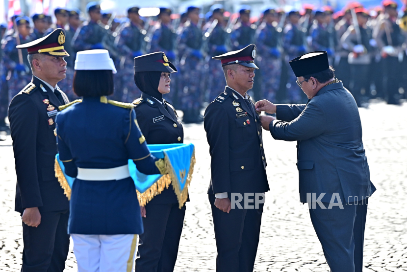 Prabowo Saksikan Langsung Komitmen Polri Dekati Rakyat