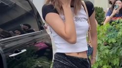**Gema Kebanggaan: Lisa BLACKPINK Lelang Barang Pribadi untuk Donasi Gaza Palestina**