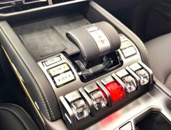 This Bold Chinese SUV Packs a Drone and a Jet-Inspired Cockpit This Bold Chinese SUV Packs a Drone and a Jet-Inspired Cockpit
