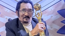 Hamdan ATT Meninggal, Tinggalkan 8 Anak—Hanya 1 yang Warisi Bakat Musiknya Hamdan ATT Meninggal, Tinggalkan 8 Anak—Hanya 1 yang Warisi Bakat Musiknya