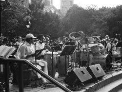 5 Ciri Khas Musik Blues yang Beda Jauh dari Jazz, Wajib Tahu! 5 Ciri Khas Musik Blues yang Beda Jauh dari Jazz, Wajib Tahu!