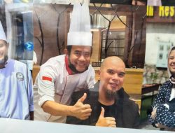 Kisah Sukses Abah Umar: Tidur di Kolong hingga Berjaya di Bisnis Kuliner Saudi Kisah Sukses Abah Umar: Tidur di Kolong hingga Berjaya di Bisnis Kuliner Saudi