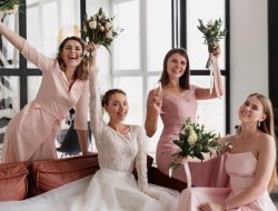 Mengapa Tradisi Lempar Bunga di Pernikahan? Benar Tidak Akan Ketularan Jadi Pengantin?