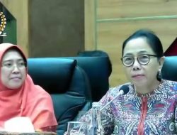 Berikut adalah rephrasenya yang lebih menarik dan singkat, namun tetap menjaga makna asli dalam Bahasa Indonesia:
**”Emosi Pecah: Anggota DPR PDIP Menangis Dengar Pernyataan Fadli Zon soal Pemerkosaan 1998″**
Jika ingin nuansa yang lebih kuat dan provokatif:
**”Tak Kuasa Tahan Emosi, Anggota DPR PDIP Menangis Saat Fadli Zon Singgung Pemerkosaan 1998″**
Pilih mana yang paling sesuai dengan konteks dan audiens target Anda. Berikut adalah rephrasenya yang lebih menarik dan singkat, namun tetap menjaga makna asli dalam Bahasa Indonesia:
**”Emosi Pecah: Anggota DPR PDIP Menangis Dengar Pernyataan Fadli Zon soal Pemerkosaan 1998″**
Jika ingin nuansa yang lebih kuat dan provokatif:
**”Tak Kuasa Tahan Emosi, Anggota DPR PDIP Menangis Saat Fadli Zon Singgung Pemerkosaan 1998″**
Pilih mana yang paling sesuai dengan konteks dan audiens target Anda.