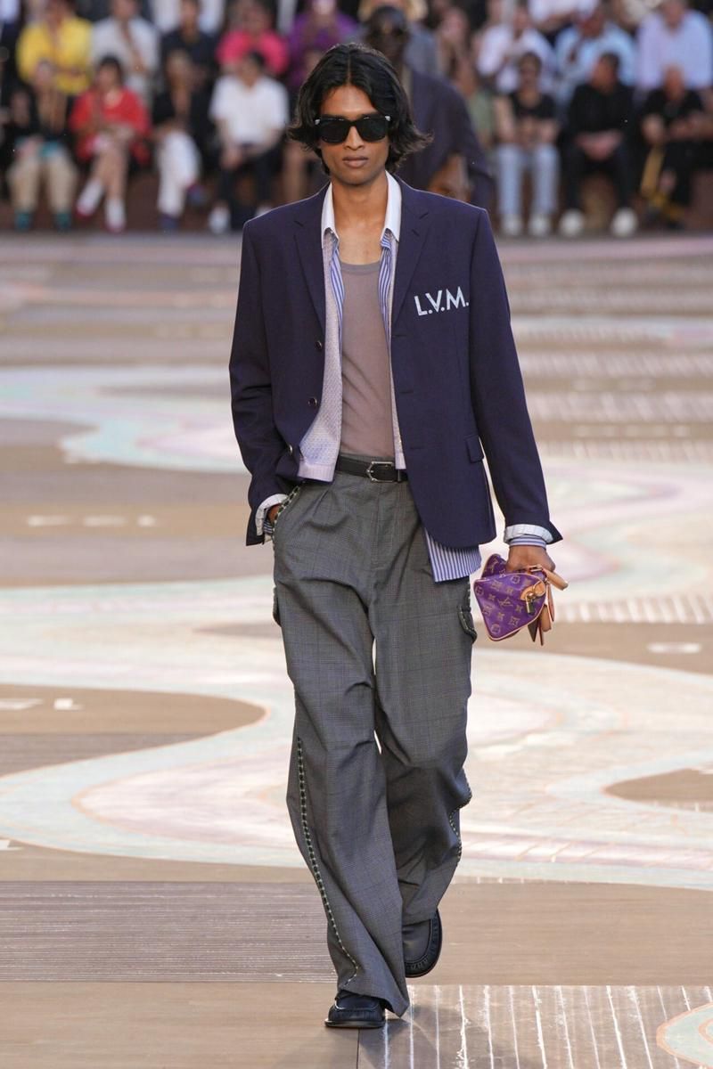 14 Koleksi Louis Vuitton S/S 26 di Paris Fashion Week yang Siap Pakai!