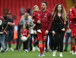 Perjalanan Karier Diogo Jota: Dari Tangis Saat Les Renang Hingga Cinta Sepak Bola Perjalanan Karier Diogo Jota: Dari Tangis Saat Les Renang Hingga Cinta Sepak Bola