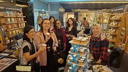 Tentu! Berikut adalah rephrasing dari judul tersebut dalam Bahasa Indonesia yang lebih menarik dan tetap menjaga maknanya:

**UMKM Kuliner Binaan BRI Curi Perhatian Pasar Global**

Jika ingin variasi lain atau gaya penulisan tertentu (misalnya lebih formal atau santai), beri tahu saya ya!