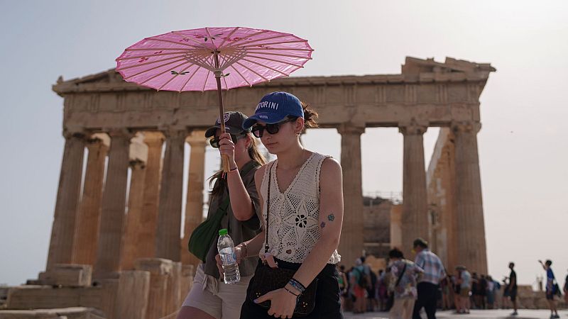 Europe’s Scorching Summers: Should Extreme Heatwaves Ruin Your Holiday Plans?