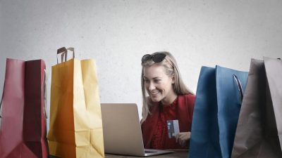 Tentu! Berikut adalah rephrasing dari judul tersebut dalam Bahasa Indonesia yang lebih menarik dan tetap menjaga maknanya:

**”5 Kesalahan Budgeting Gen Z yang Sering Terjadi – Apa Kamu Juga Lakukan?”**

Alternatif lain yang lebih catchy:

**”Waspada! 5 Kesalahan Budgeting Ini Sering Dibuat Gen Z, Termasuk Kamu?”**

Jika kamu ingin nuansa yang lebih santai atau formal, saya bisa bantu sesuaikan juga!