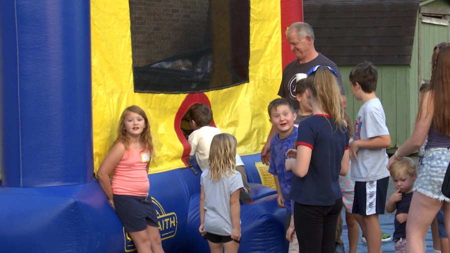 **”Oak Mound Church Hosts Free Family Fireworks Spectacular Ahead of 4th of July”**