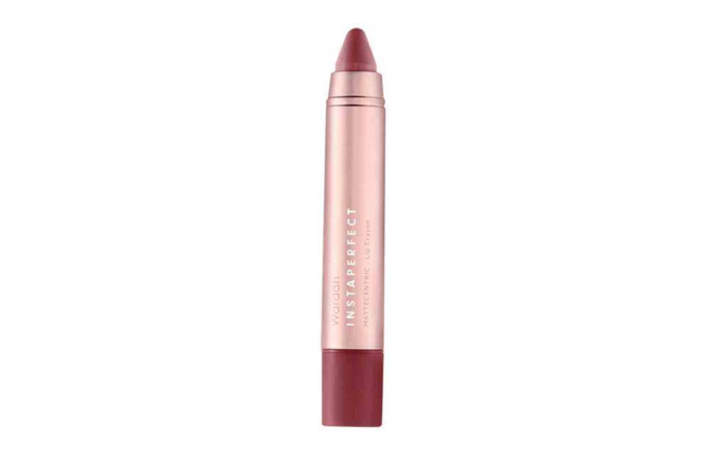5 Rekomendasi Lip Crayon Lokal yang Bikin Bibir Lembap dan Segar!