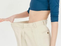 10 Manfaat Luar Biasa Jalan Kaki 1 Jam Sehari untuk Jaga Berat Badan 10 Manfaat Luar Biasa Jalan Kaki 1 Jam Sehari untuk Jaga Berat Badan