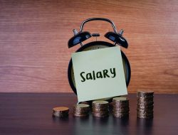 Government Approves 10% Pay Boost for Federal Workers