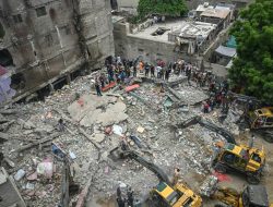 Tragedy in Lyari: Deadly Karachi Building Collapse Claims 6 Lives Tragedy in Lyari: Deadly Karachi Building Collapse Claims 6 Lives