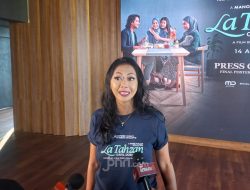 Asri Welas Buka Suara Soal Pesan di Balik Film *La Tahzan*