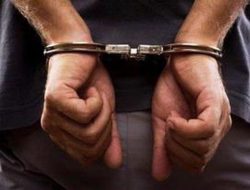 Pemuda 22 Tahun Intimidasi Sopir Travel