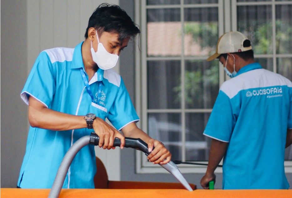 Cuci Sofa: Panduan Praktis Bersihkan Sofa di Rumah