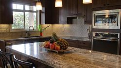 Tips Memilih & Pasang Keramik Dinding Dapur: Kombinasi Estetika, Fungsi, dan Teknik Terbaik Tips Memilih & Pasang Keramik Dinding Dapur: Kombinasi Estetika, Fungsi, dan Teknik Terbaik