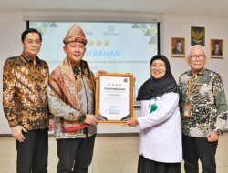 RS Bunda Palembang Terima Penghargaan Bintang 4 BPJS Kesehatan se-Sumbagsel RS Bunda Palembang Terima Penghargaan Bintang 4 BPJS Kesehatan se-Sumbagsel