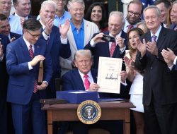 Social Security Email Praising Trump’s Tax Bill Called a ‘Lie’ Social Security Email Praising Trump’s Tax Bill Called a ‘Lie’