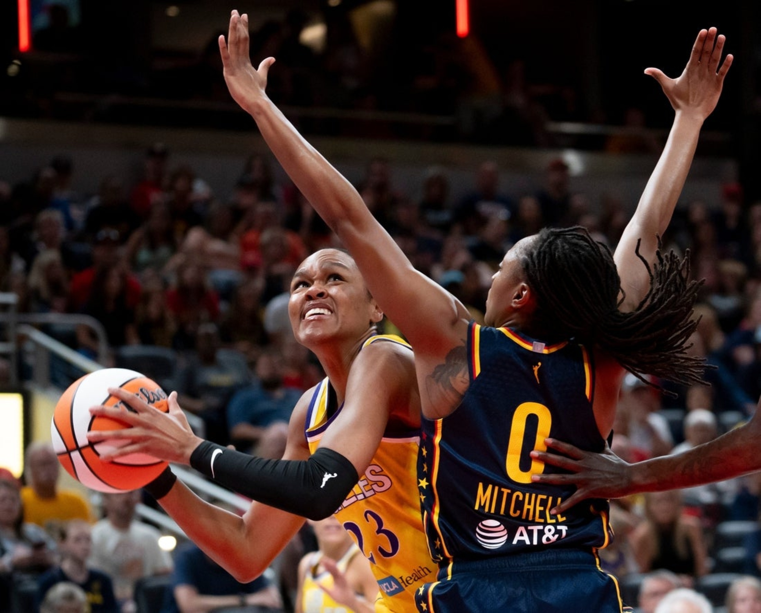 Late Bucket, Defensive Stop Seals Sparks’ Victory Over Fever