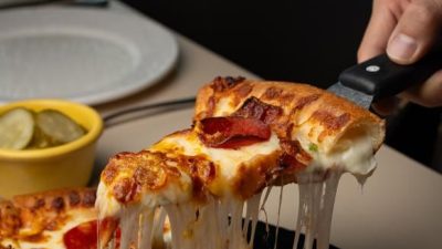At Busan Station, Pizza Steals the Spotlight from Seafood