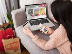Suka Belanja Online Daripada Offline? Ini 8 Ciri Kepribadianmu Menurut Psikologi Suka Belanja Online Daripada Offline? Ini 8 Ciri Kepribadianmu Menurut Psikologi
