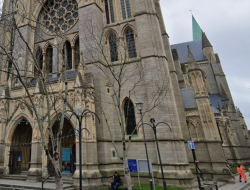 Cathedral Exhibition Crafted from Eight Million Stitches Cathedral Exhibition Crafted from Eight Million Stitches