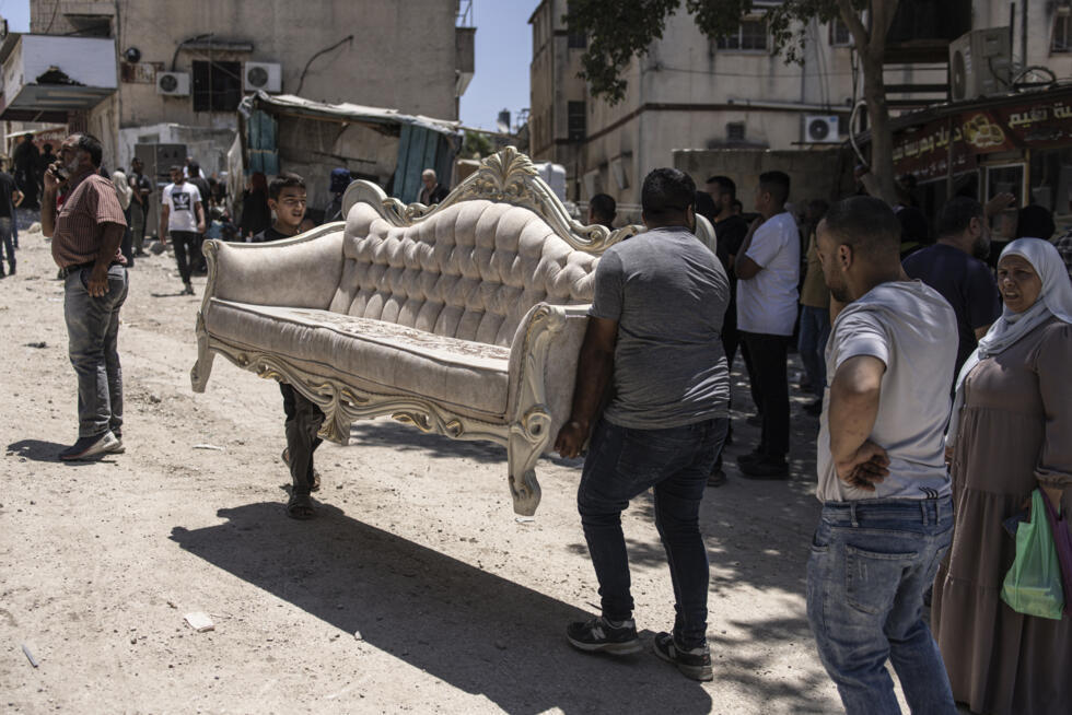 Israeli bulldozers destroy homes in West Bank camps