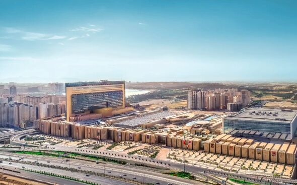 The World’s Largest Shopping Centre – 21 Million Sq Ft, Not in the US or UK