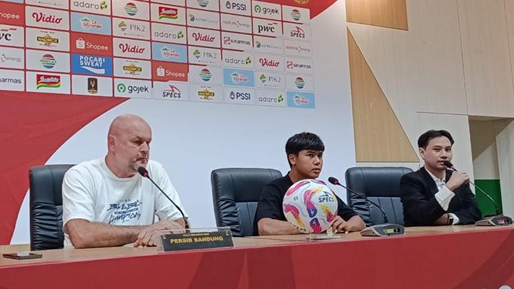Pelatih Persib Bandung Puji Debut Saddil Ramdani