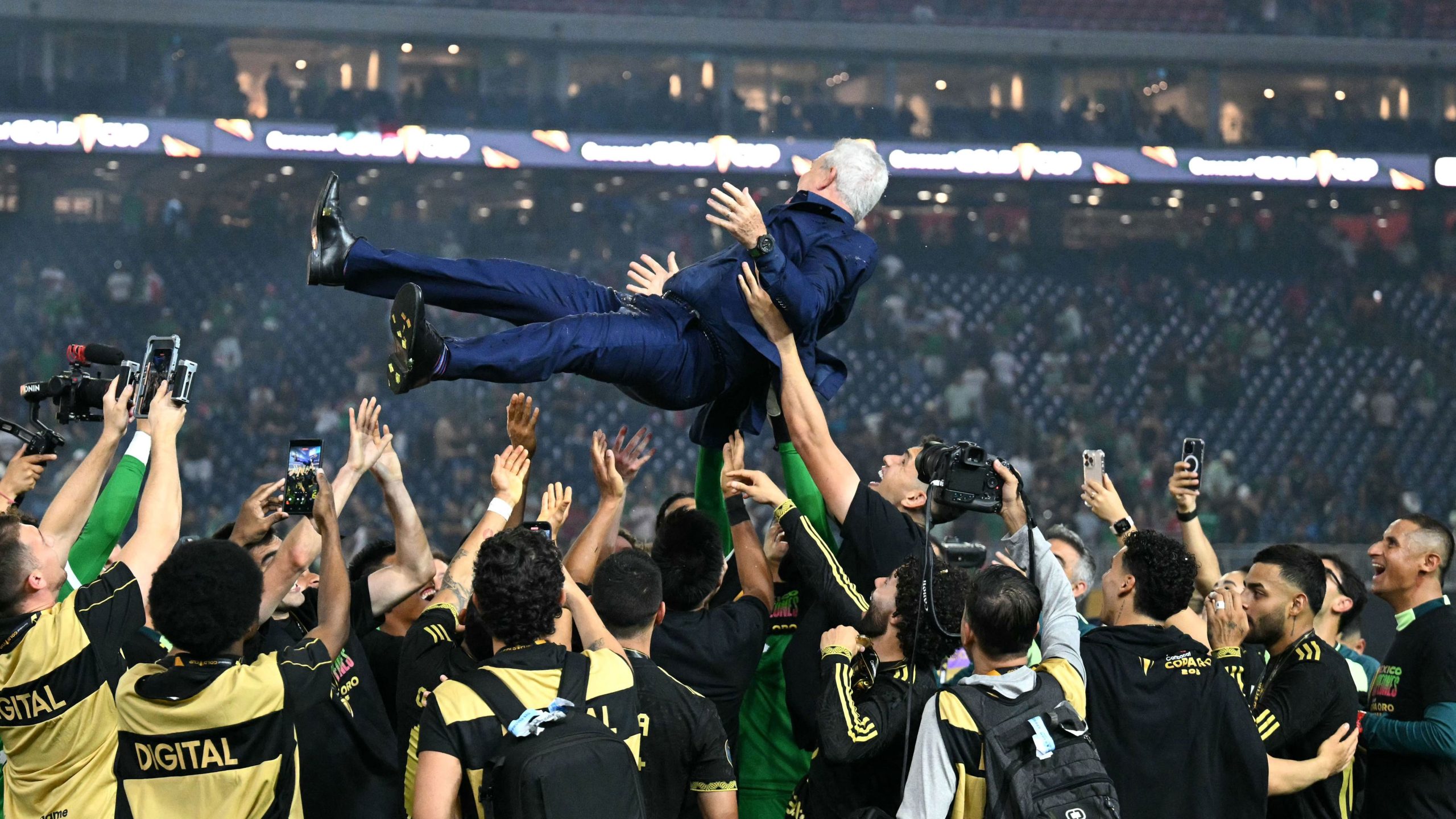 Javier Aguirre Makes History as First Mexico Manager to Win Two Gold Cups