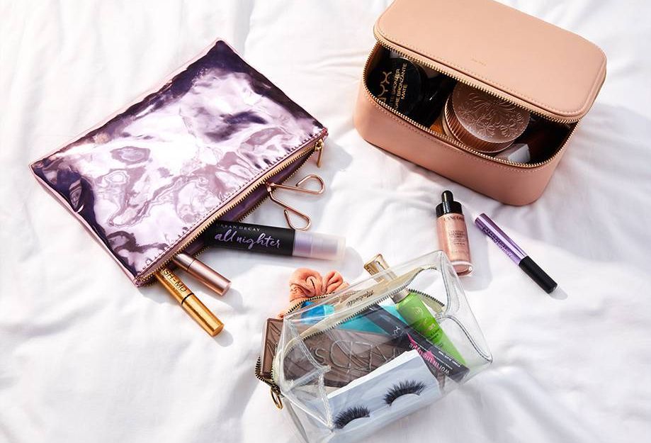 5 Bahaya Alat Makeup Kotor, Wajah Bisa Terinfeksi