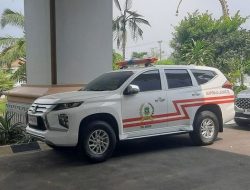 Jangan Intip, Dengar Sirene Ambulans, Segera Minggir!
