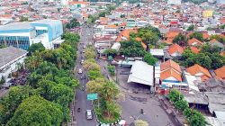 Pelebaran Jalan Raya Manyar Hadapi Arus Lalu Lintas 6 Ribu Kendaraan/Jam dari Dua Arah